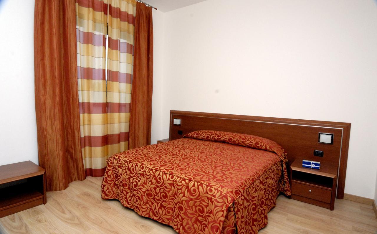 Sermide Hotel Eolo מראה חיצוני תמונה