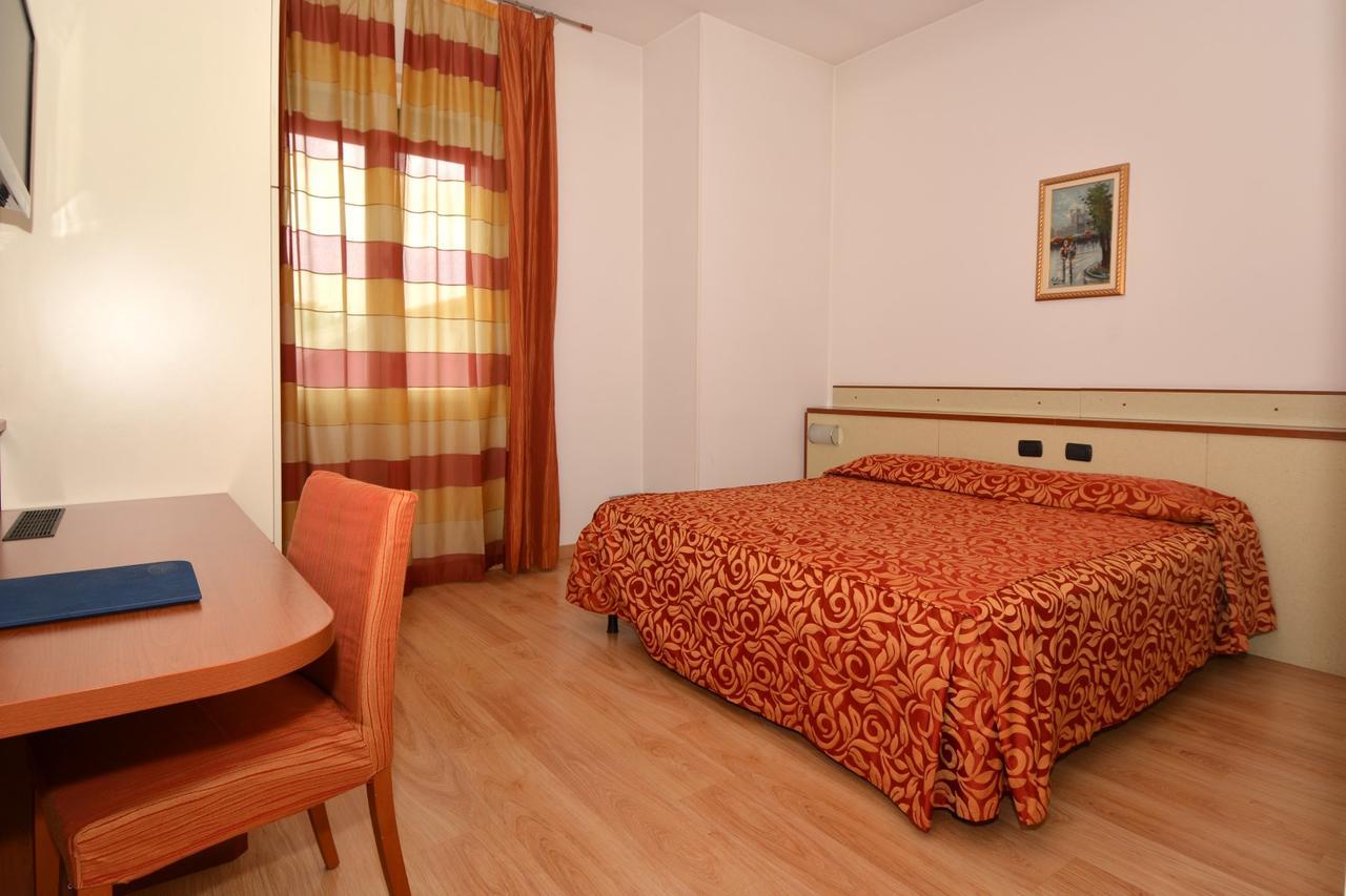 Sermide Hotel Eolo מראה חיצוני תמונה