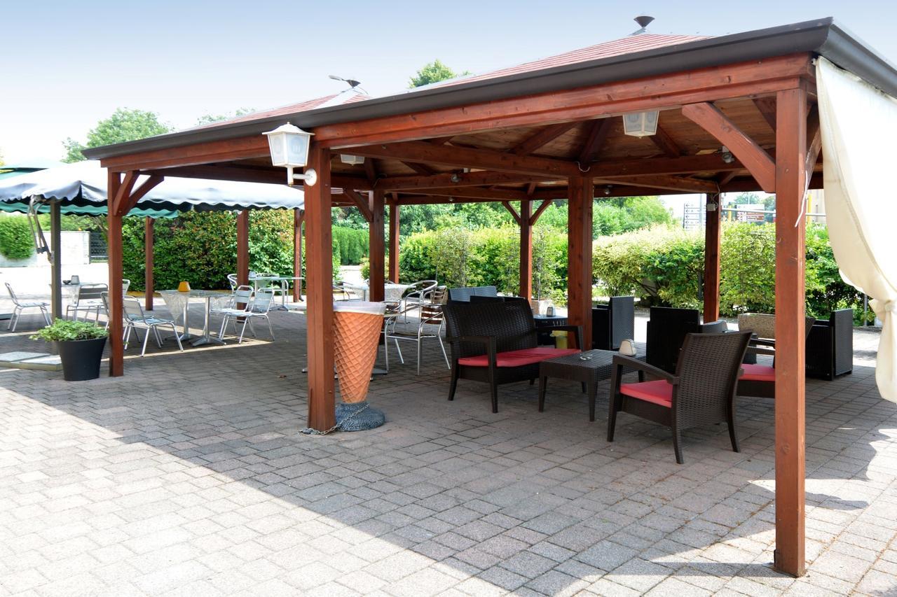 Sermide Hotel Eolo מראה חיצוני תמונה